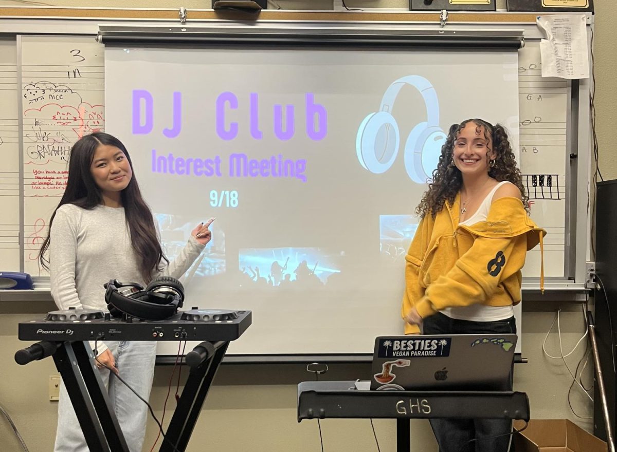 DJ Club President Mila Katz and Vice President Katie Tran at their first club meeting of the year.